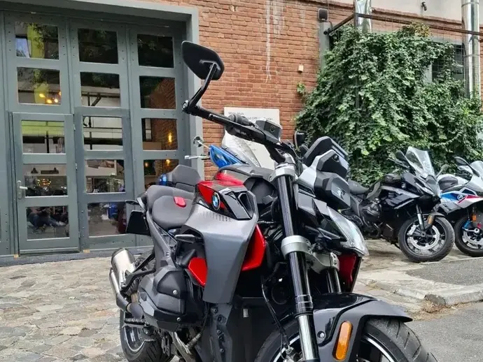BMW R 1300 R