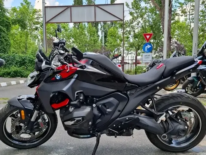 BMW R 1300 R