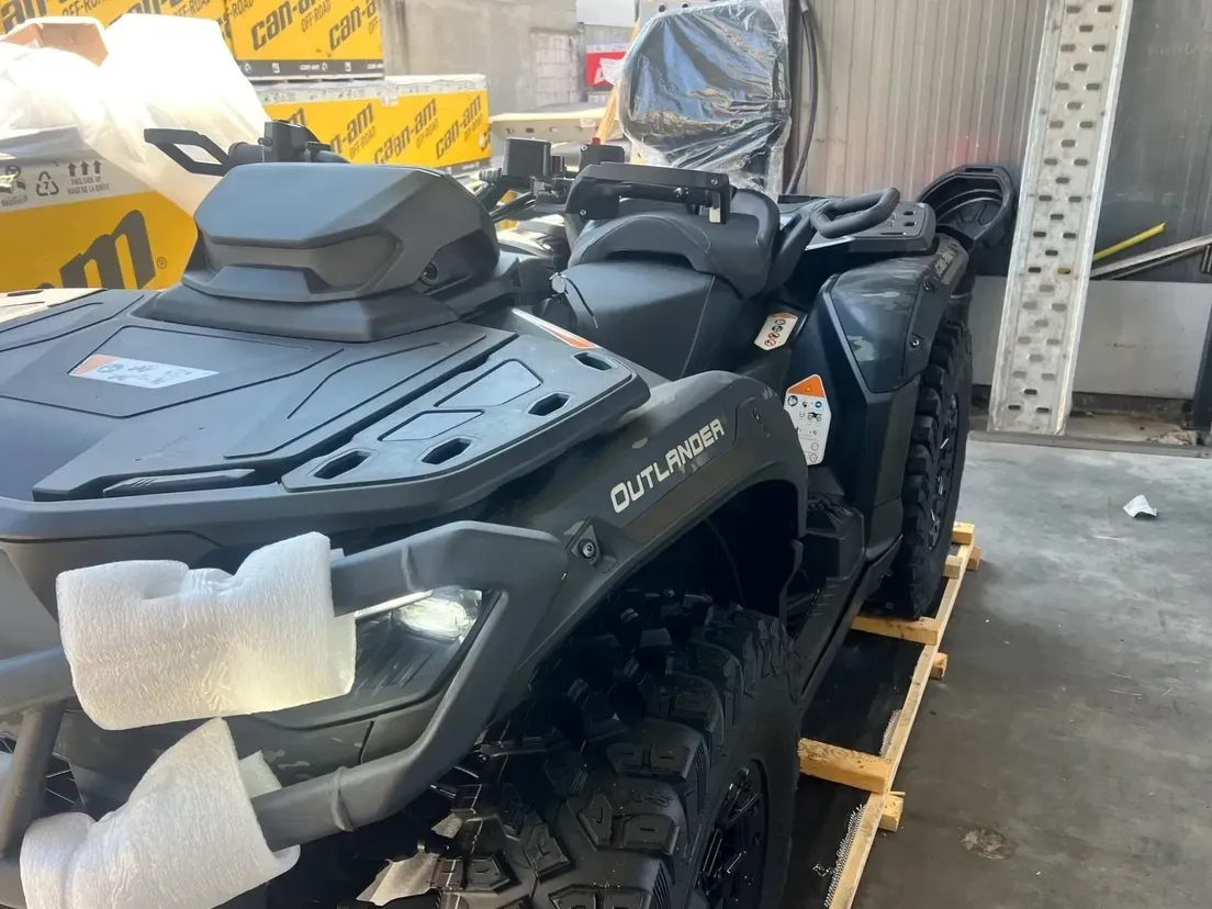 Can-Am Outlander Max — imagine 6