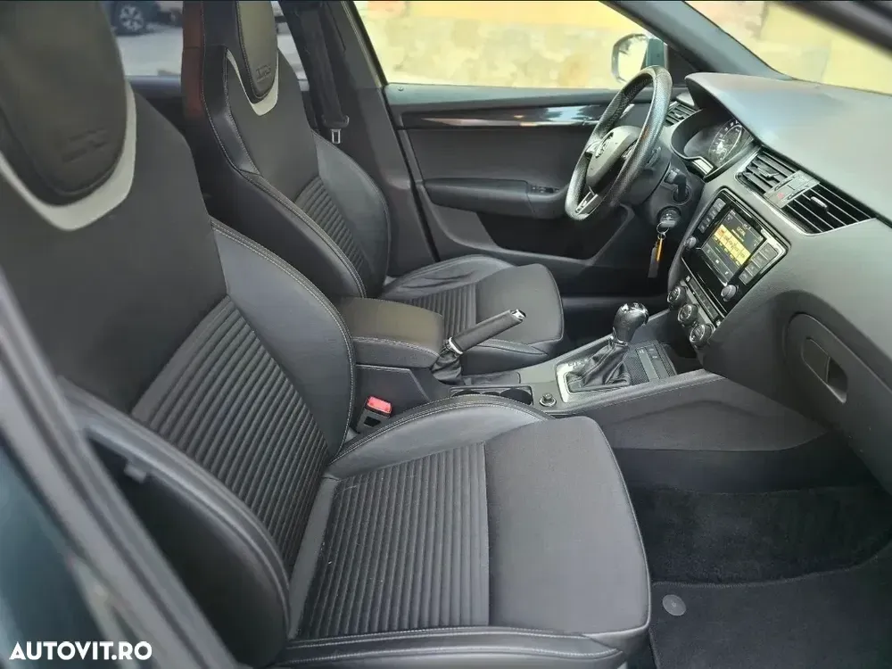Škoda Octavia III 2.0 TDI DSG RS — imagine 6