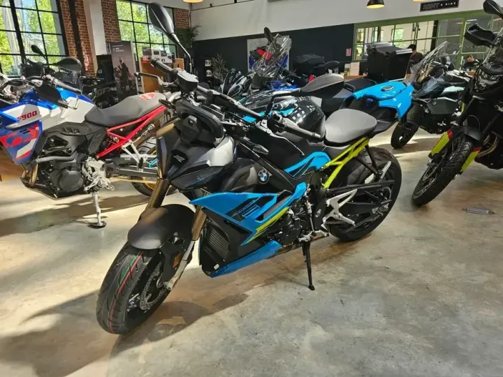BMW S1000R