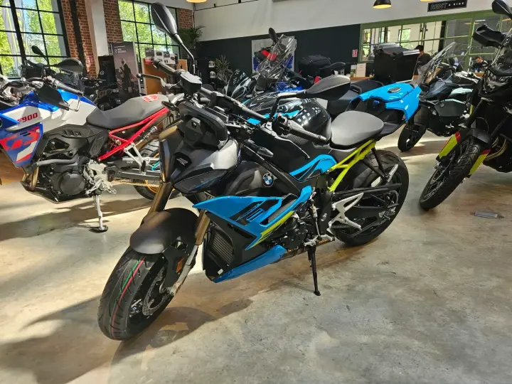 BMW S1000R