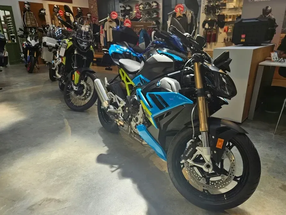 BMW S1000R — imagine 2