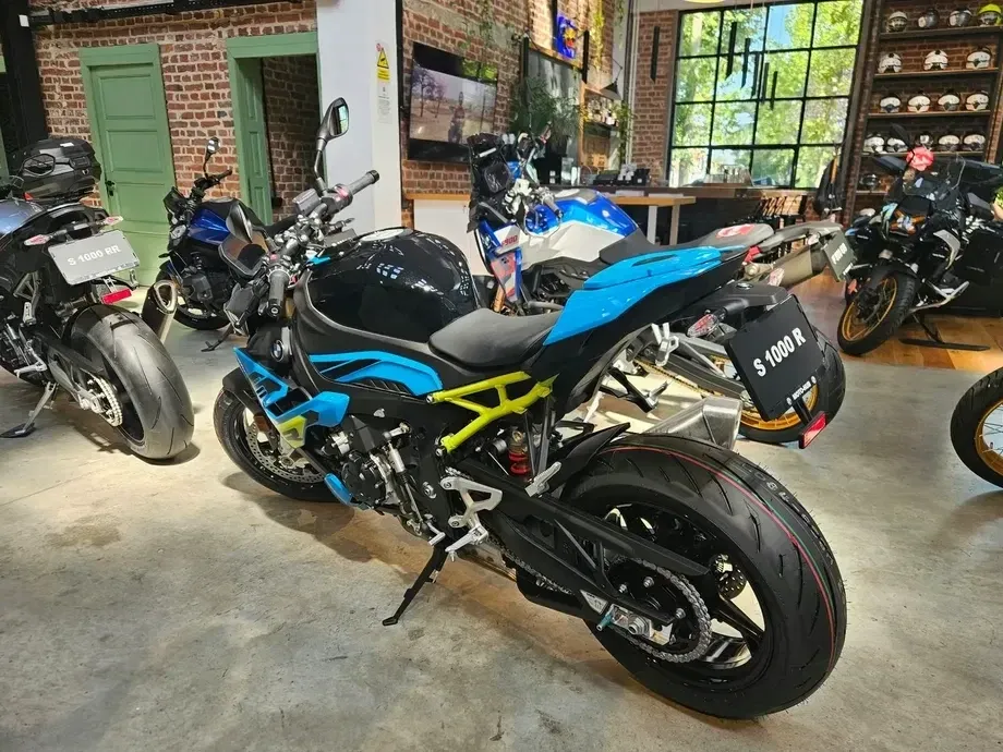 BMW S1000R — imagine 3