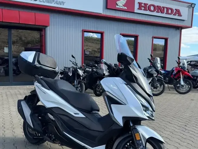 Honda Forza 350