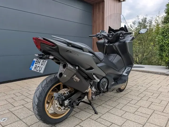 Yamaha TMAX 560