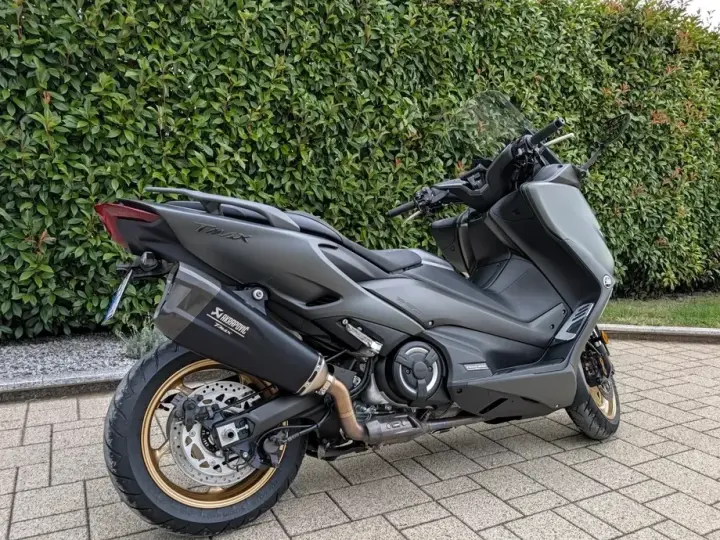 Yamaha TMAX 560