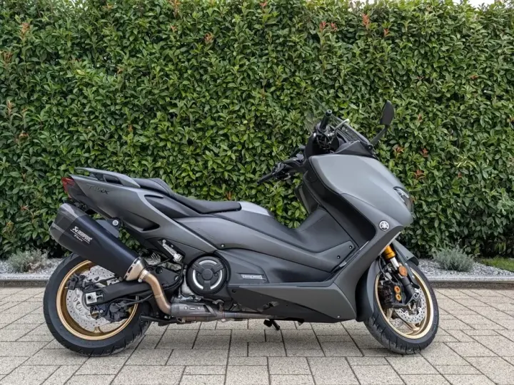 Yamaha TMAX 560
