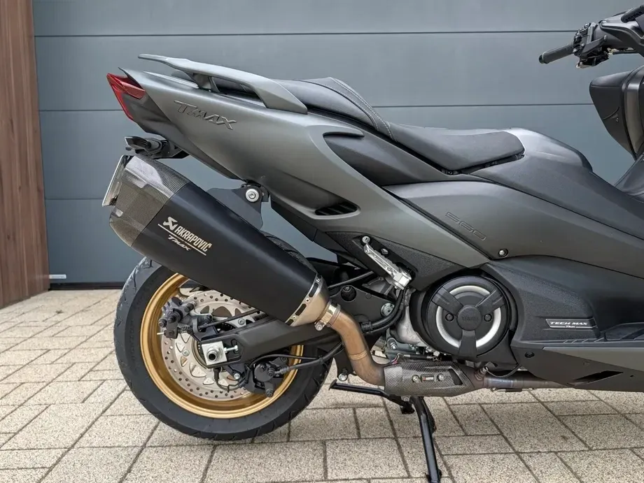 Yamaha TMAX 560 — imagine 3