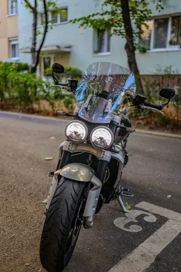 Triumph Rocket 3 GT Triple Black — imagine 4