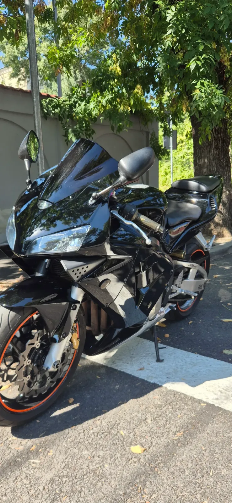 Honda CBR 600RR — imagine 3
