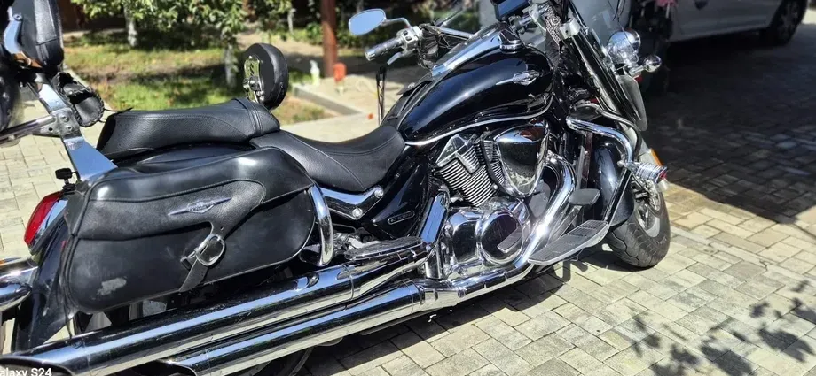 Suzuki Boulevard C109R — imagine 2