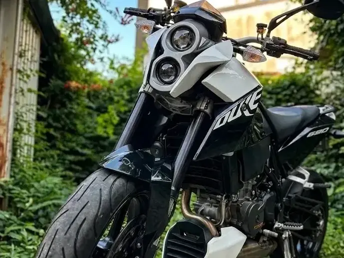 KTM 690 Duke