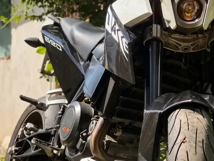 KTM 690 Duke