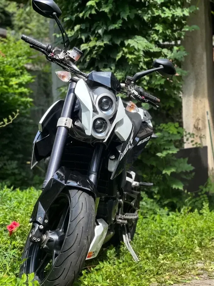KTM 690 Duke — imagine 2