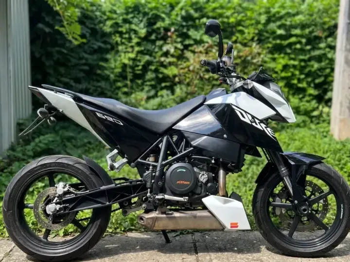 KTM 690 Duke