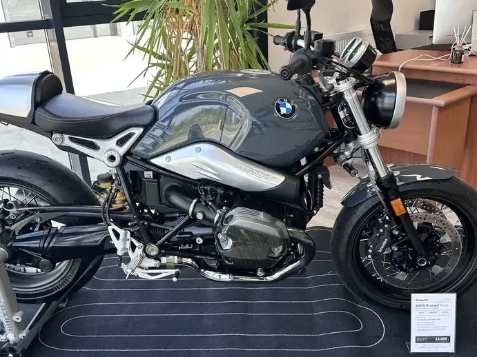 BMW R nineT Pure