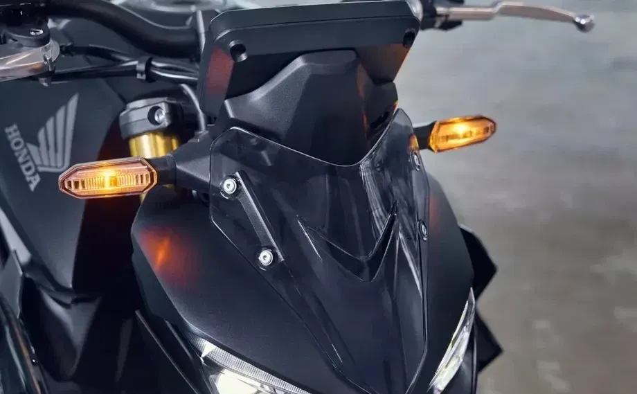 Honda CB 1000 Hornet — imagine 3