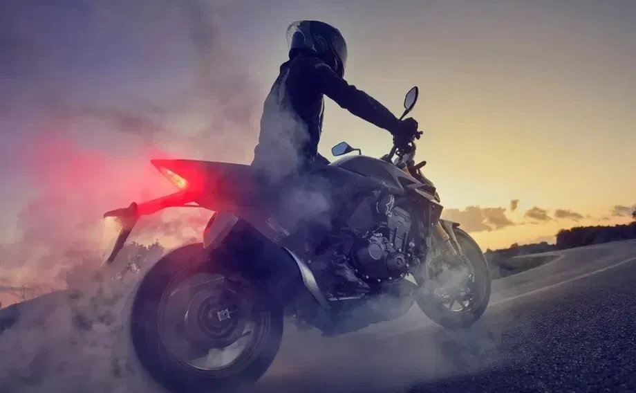 Honda CB 1000 Hornet — imagine 2