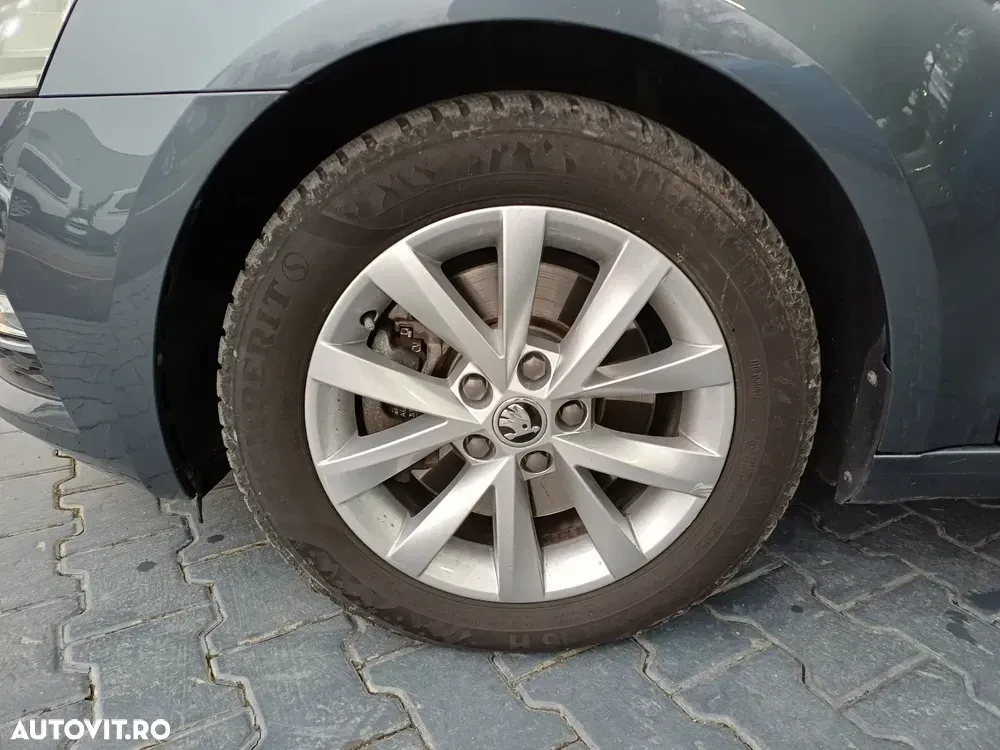 Škoda Octavia III 2.0 TDI DSG Style — imagine 4