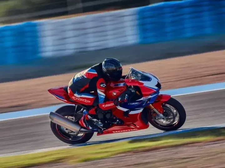 Honda CBR1000RR-R Fireblade SP