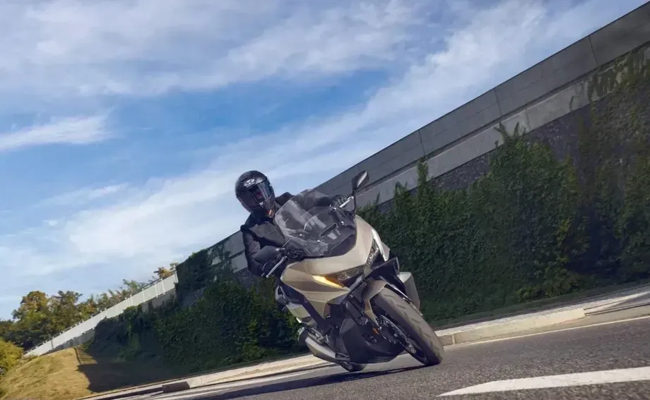 Honda Forza 750 — imagine 6