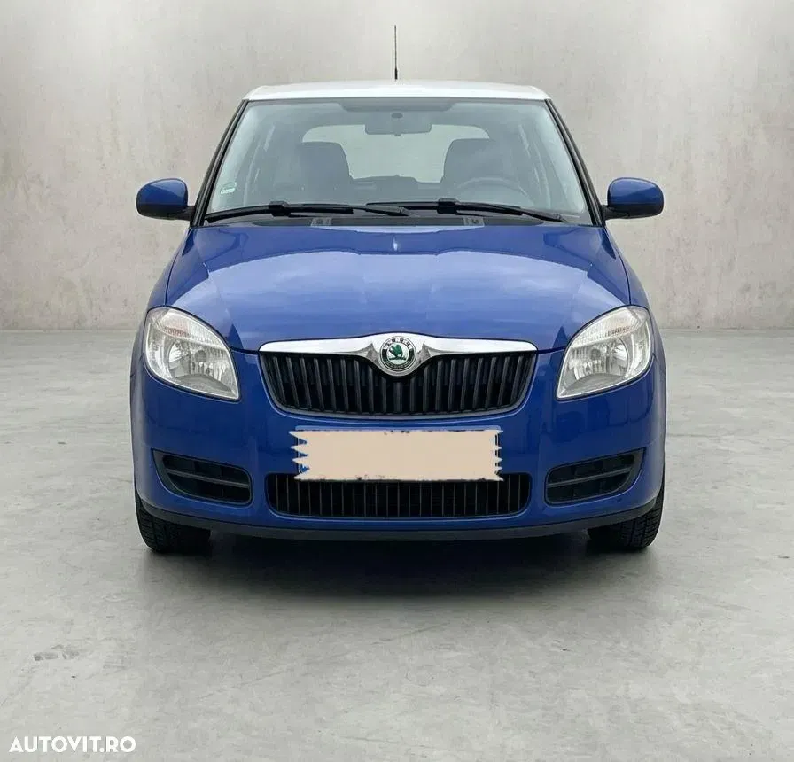 Škoda Fabia II 1.2 HTP Cool Colour Edition — imagine 6