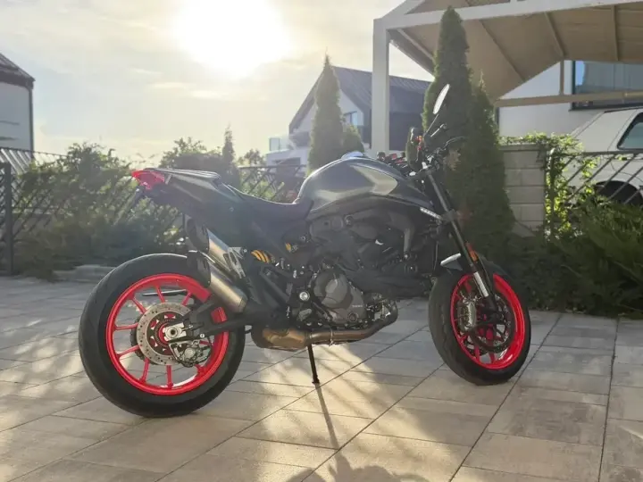 Ducati Monster