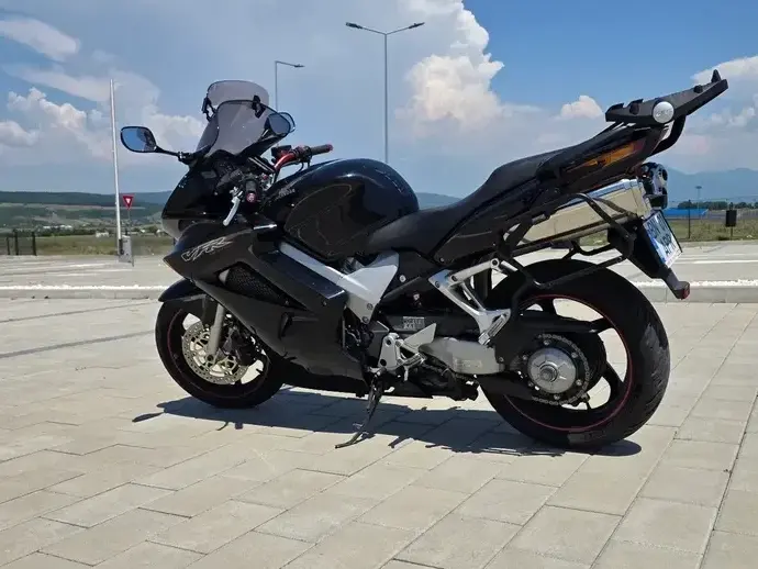 Honda VFR 800F V-Tec