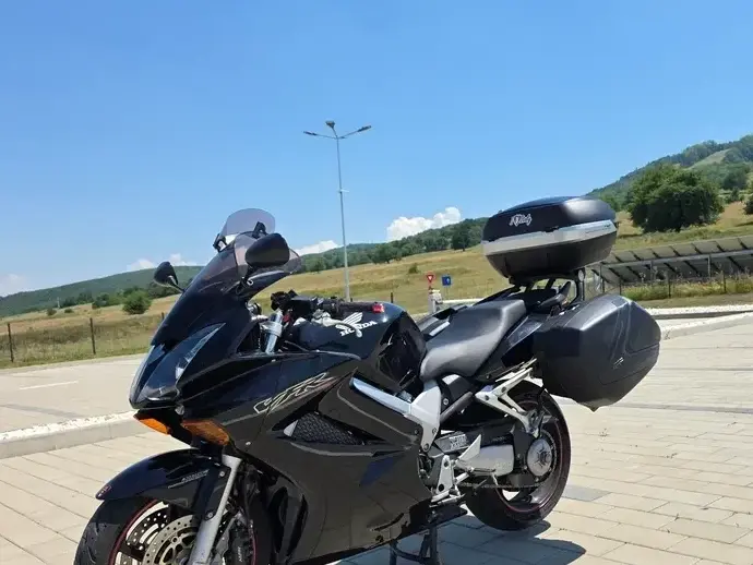 Honda VFR 800F V-Tec