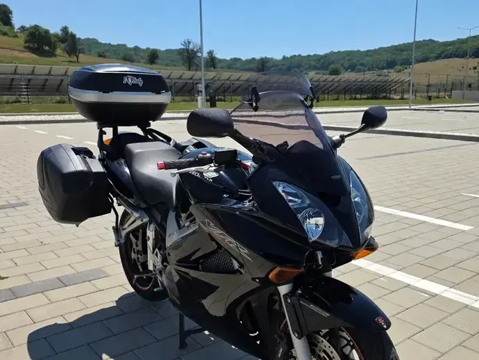 Honda VFR 800F V-Tec