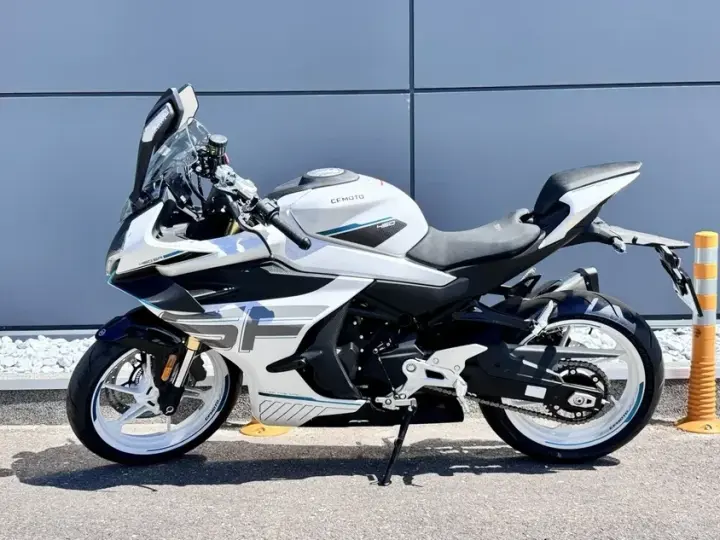 CF Moto 450 SR ABS