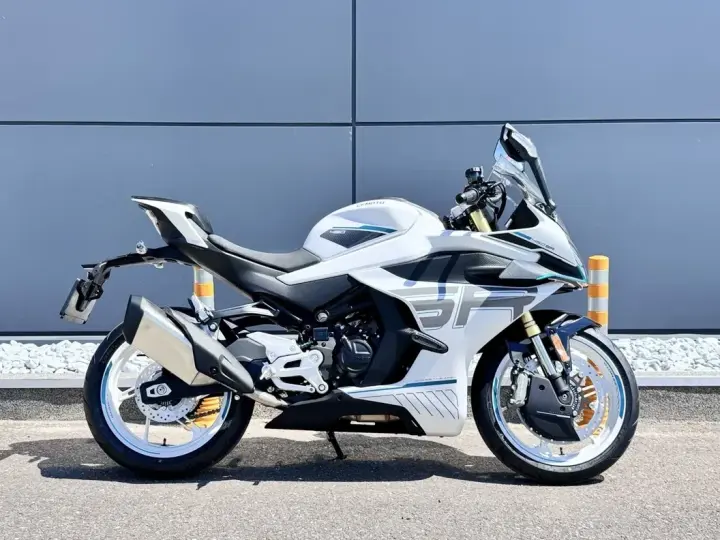 CF Moto 450 SR ABS
