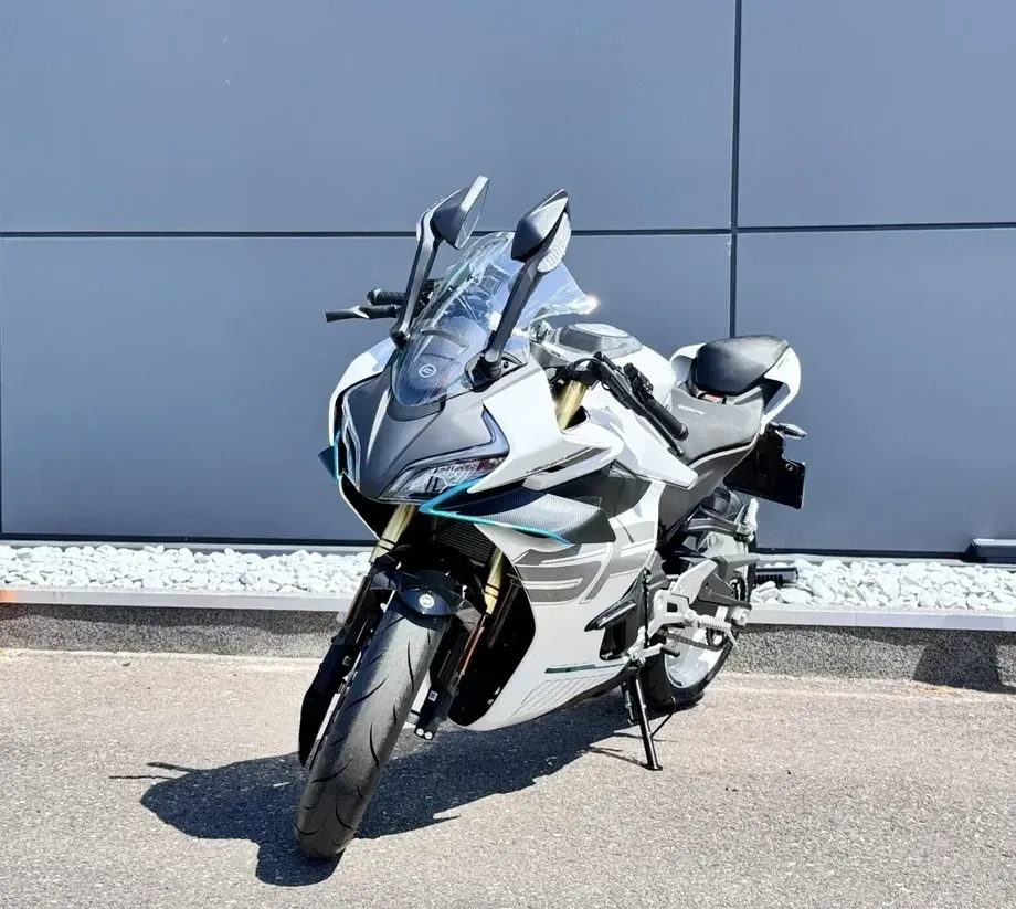 CF Moto 450 SR ABS — imagine 2
