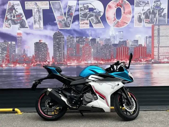 CF Moto 250SR