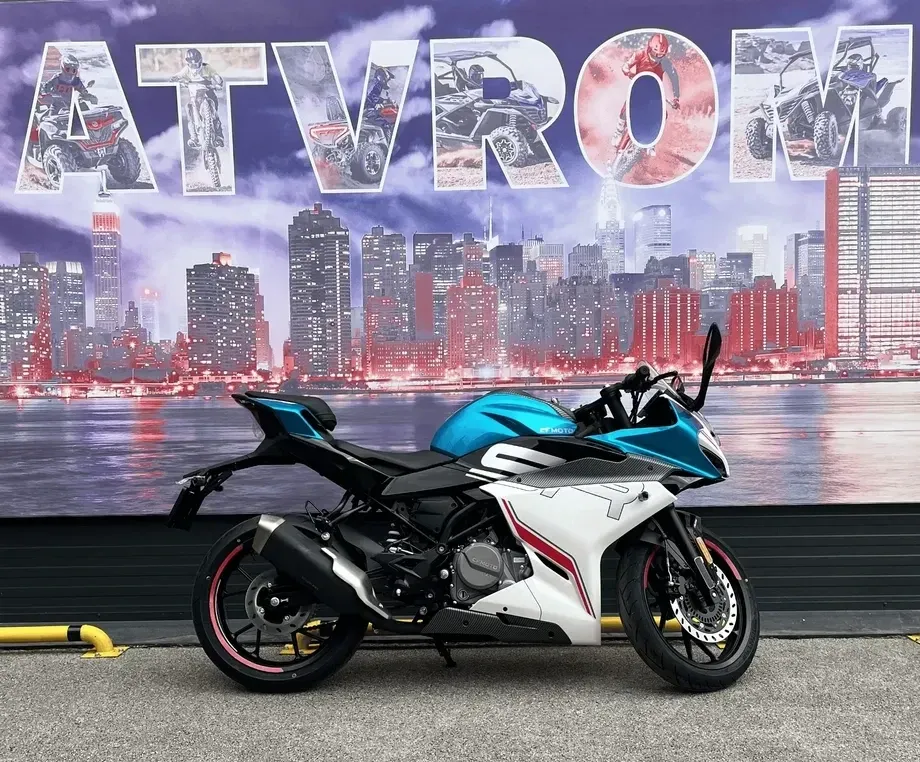 CF Moto 250SR — imagine 3