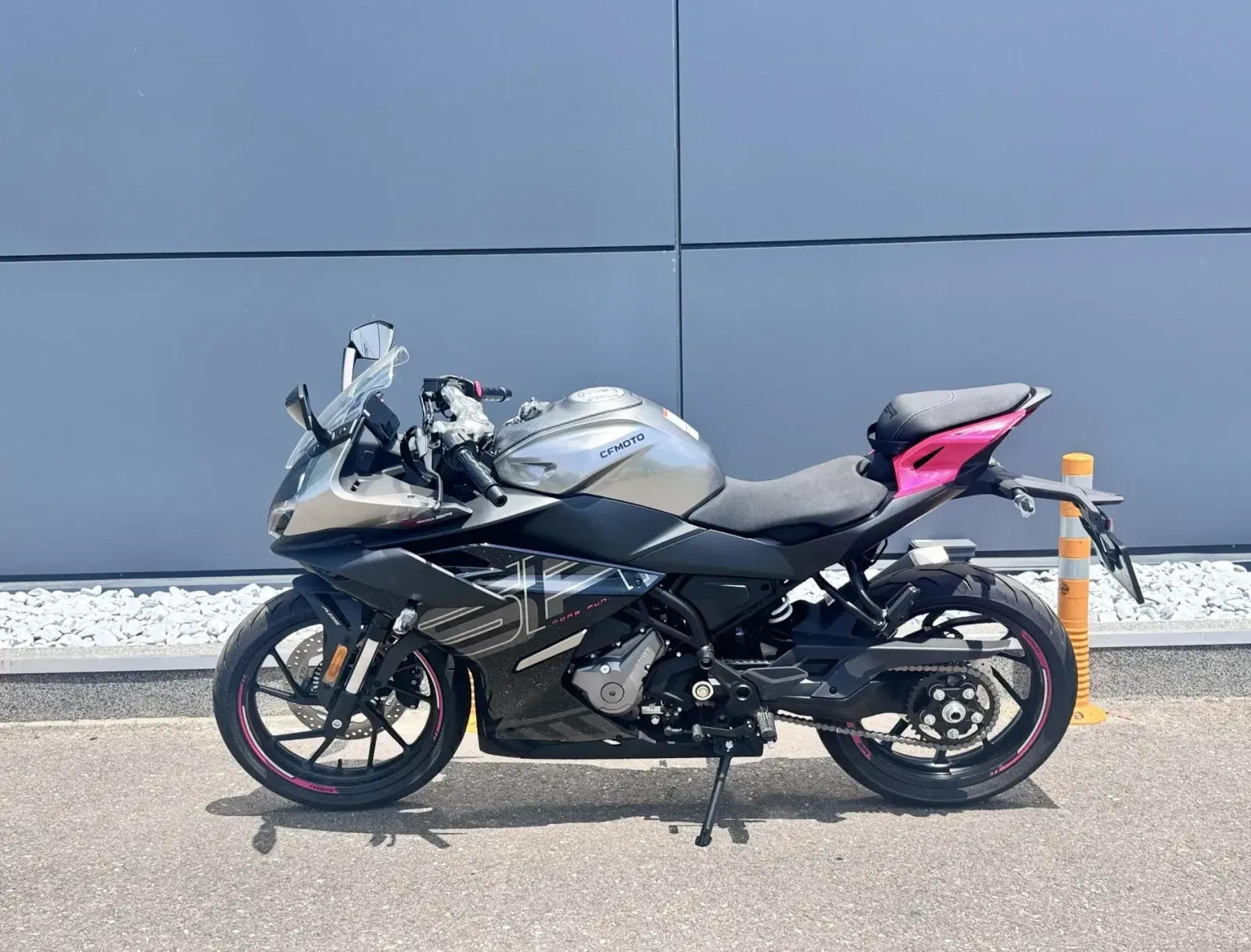 CF Moto 300SR ABS — imagine 4