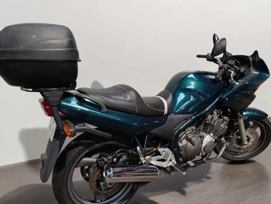 Yamaha XJ 600S Diversion — imagine 5