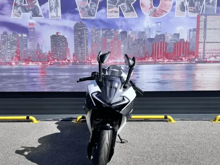 CF Moto 675 SR-R