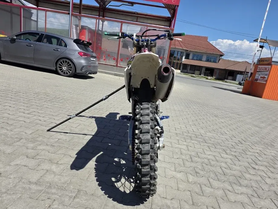 Yamaha YZF — imagine 5