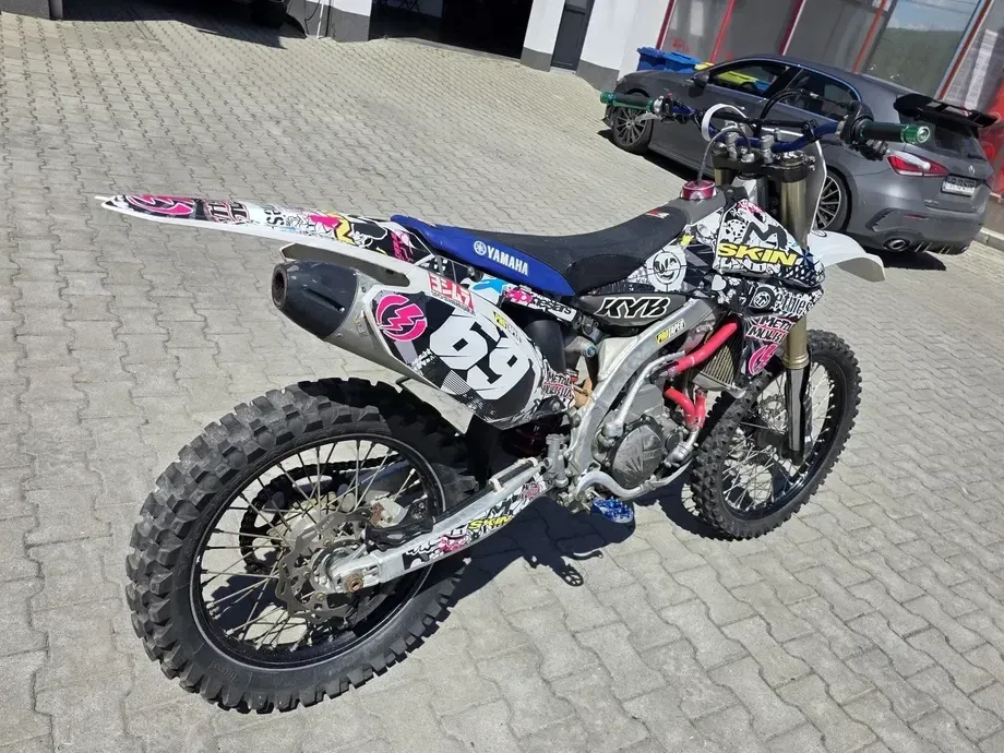 Yamaha YZF — imagine 3