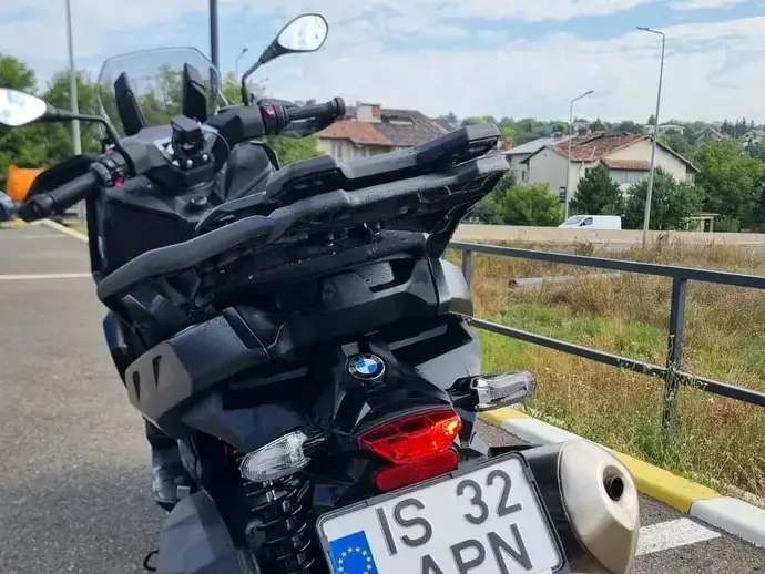 BMW C400X