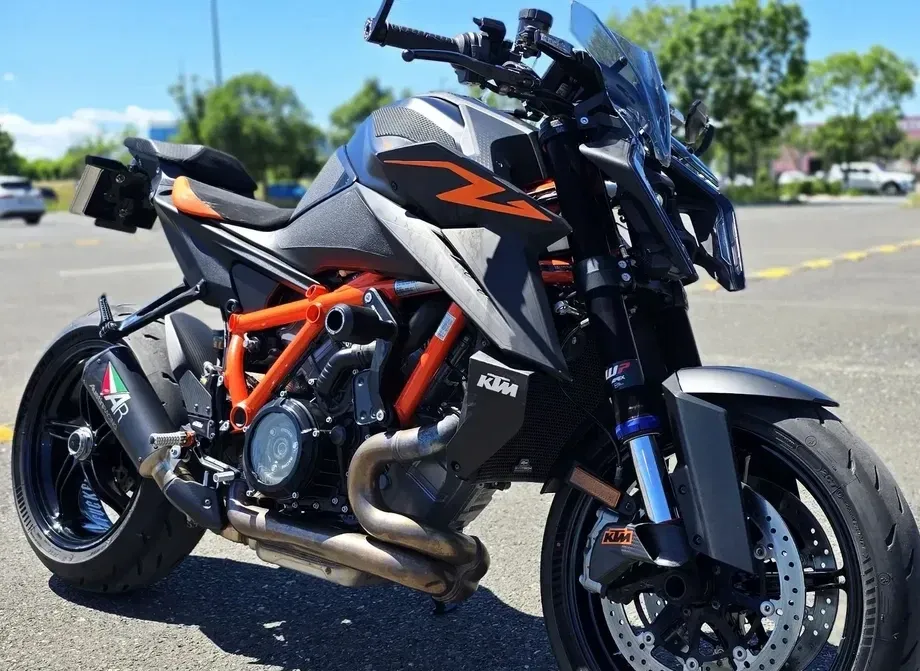 KTM 1390 Super Duke — imagine 2