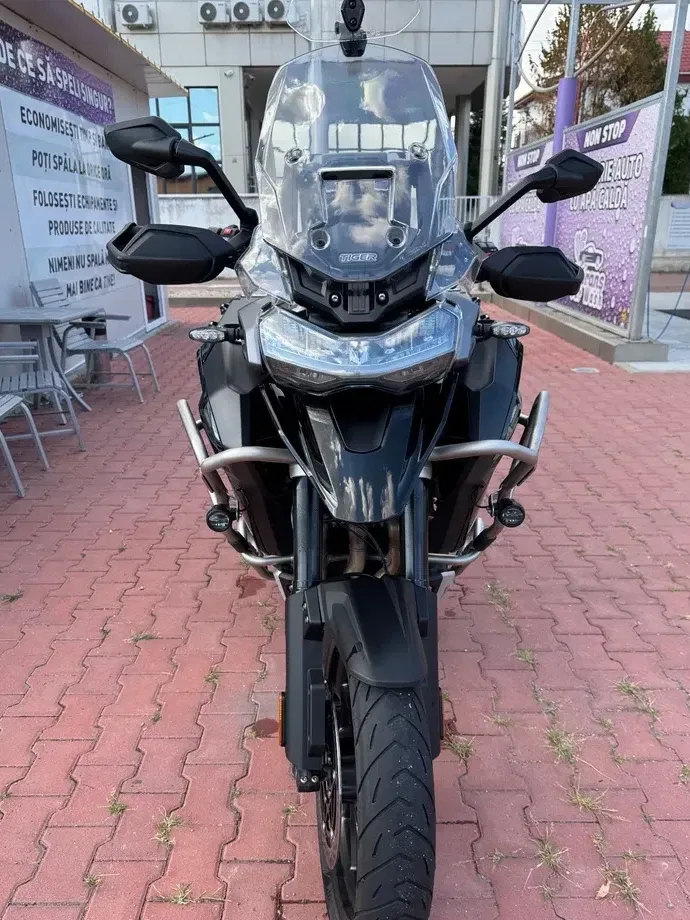 Triumph Tiger 1200 GT Explorer — imagine 3