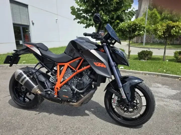 KTM 1290 Super Duke R