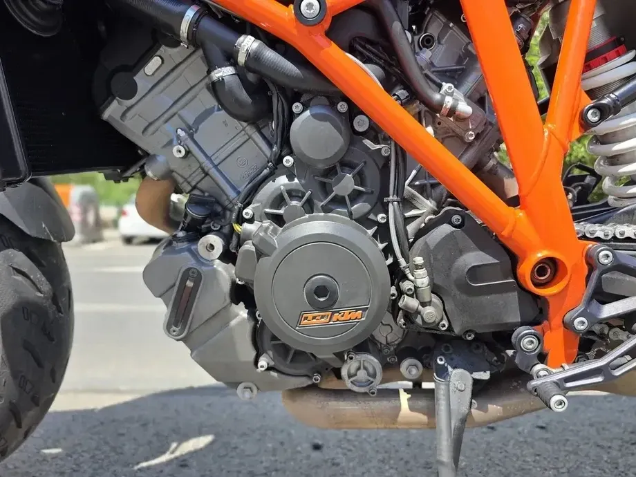KTM 1290 Super Duke R — imagine 6