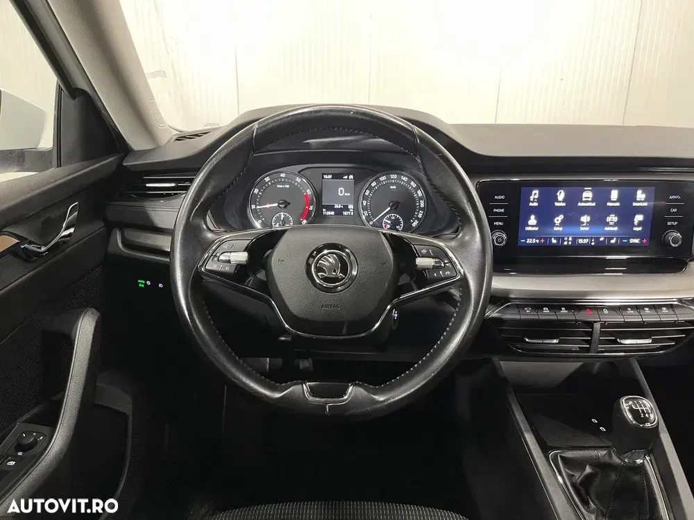 Škoda Octavia IV 1.5 TSI Ambition — imagine 6