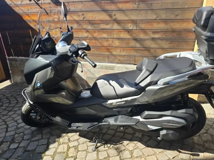 BMW C400GT
