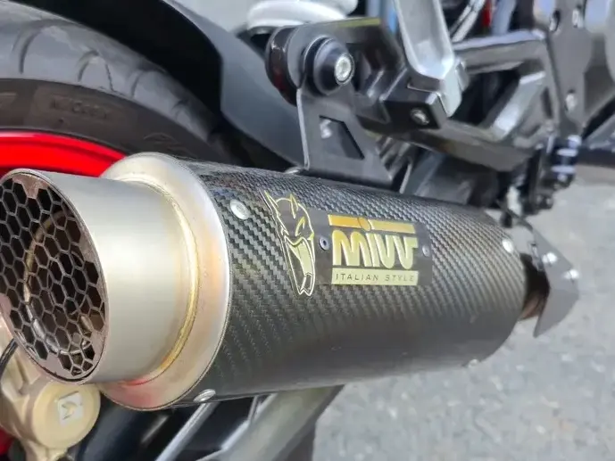 BMW G310R