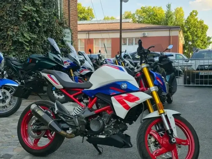 BMW G310R